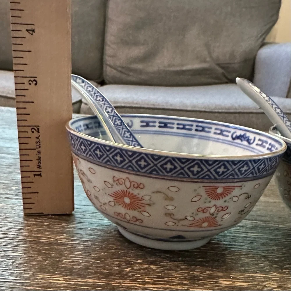 4pc Set Vintage Chinese Porcelain Painted Blue Wht Red Rice Grain Bowls w/ Spoon